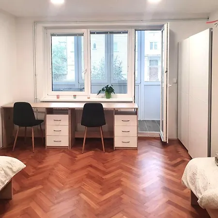 Flat Near The Center With Free Parking Apartma