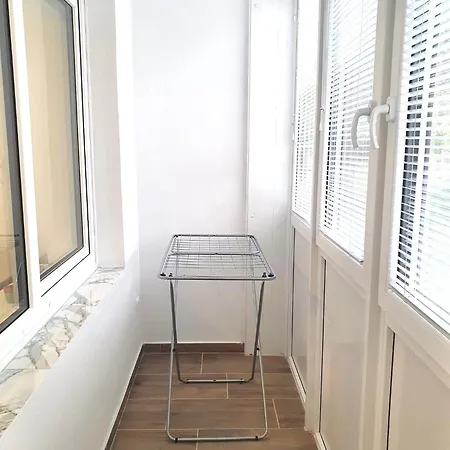 Flat Near The Center With Free Parking *